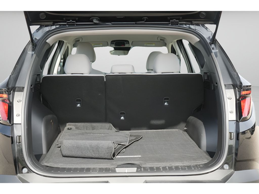 Certified 2026 Hyundai Tucson SE FWD image 11