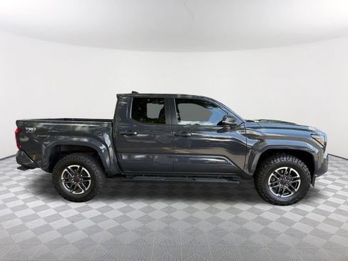 Used 2024 Toyota Tacoma TRD Sport w/ TRD Sport Upgrade Package RWD image 4