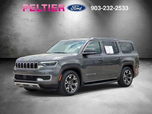 Used 2024 Jeep Wagoneer Series III AWD/4WD image 3