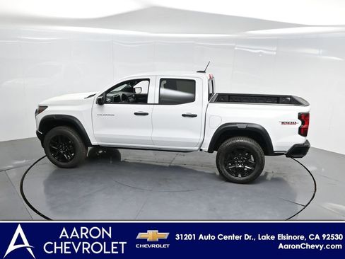 New 2025 Chevrolet Colorado Trail Boss w/ Midnight Edition AWD/4WD image 39