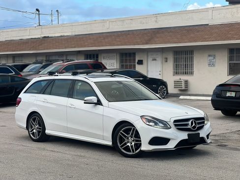Used 2014 Mercedes-Benz E 350 4MATIC Wagon image 3