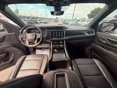 Used 2021 GMC Yukon Denali w/ Denali Ultimate Package AWD/4WD image 52