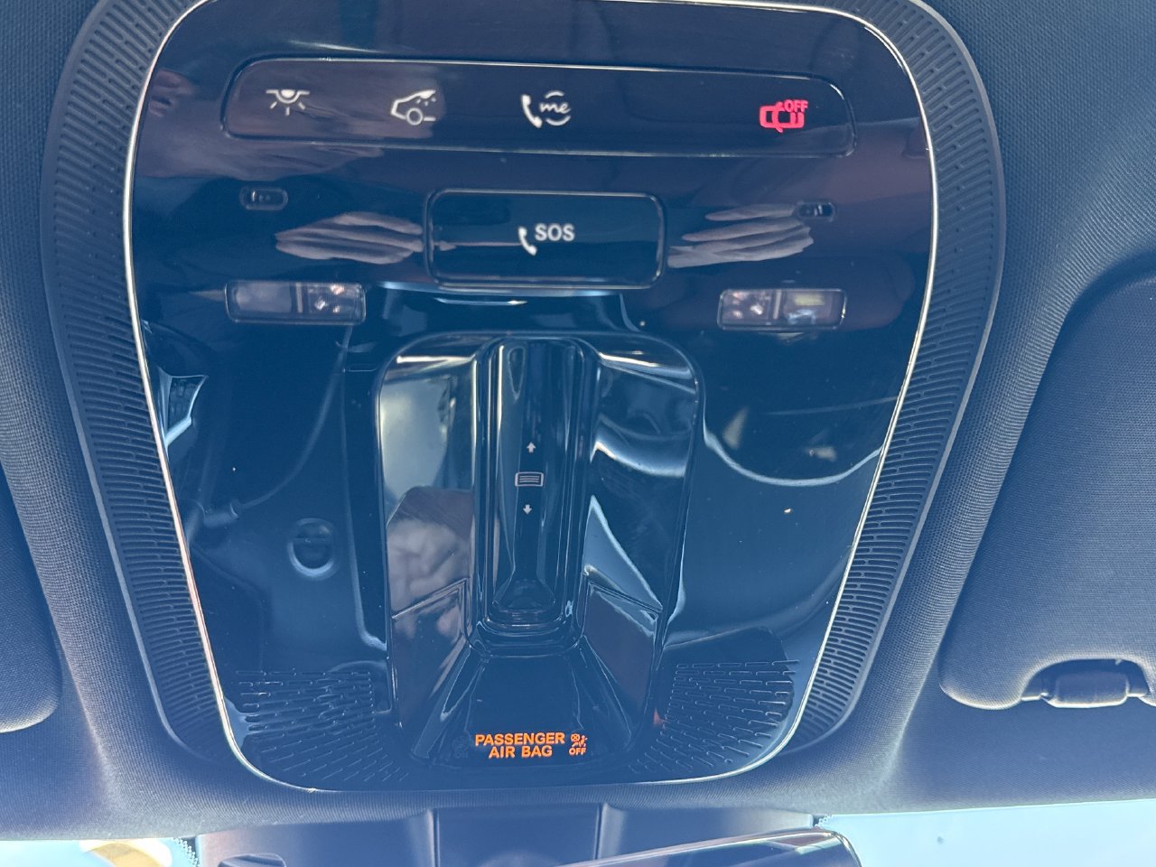 Used 2025 Mercedes-Benz C 300 Sedan image 29