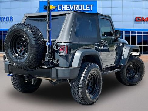 Used 2017 Jeep Wrangler Sport AWD/4WD image 5