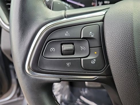 Used 2022 Buick Envision Essence w/ Sport Touring Package image 21