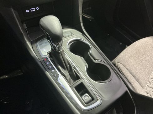 Used 2024 Chevrolet Equinox LT image 30