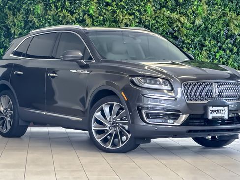 Used 2020 Lincoln Nautilus Reserve w/ Equipment Group 202A AWD/4WD image 1