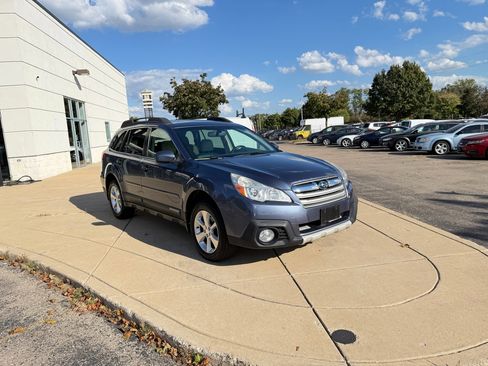 Used 2014 Subaru Outback 2.5i Limited w/ Moonroof Package image 3