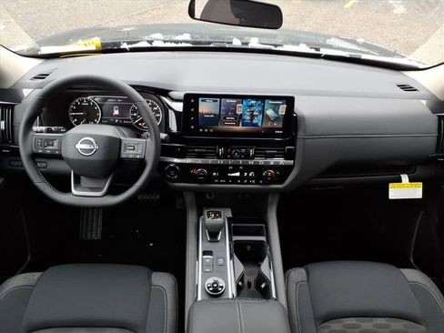 New 2026 Nissan Pathfinder SV image 11