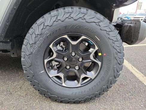 New 2023 Jeep Wrangler Rubicon image 4