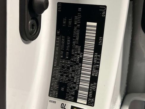 Used 2025 Toyota Corolla Cross AWD Hybrid image 27