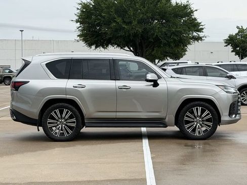 Used 2023 Lexus LX 600 4WD w/ Accessory Package (Z1) image 3