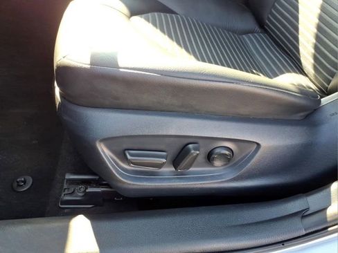 Used 2024 Toyota Camry SE w/ Convenience Package FWD image 11
