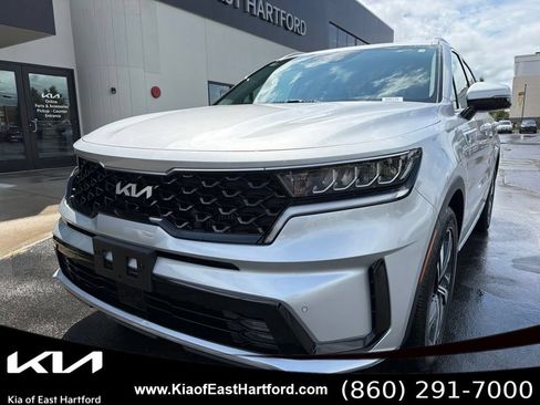 Certified 2023 Kia Sorento EX AWD/4WD image 3