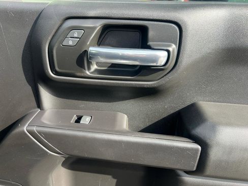 Used 2019 Chevrolet Silverado 1500 Custom Trail Boss w/ Custom Convenience Package image 13