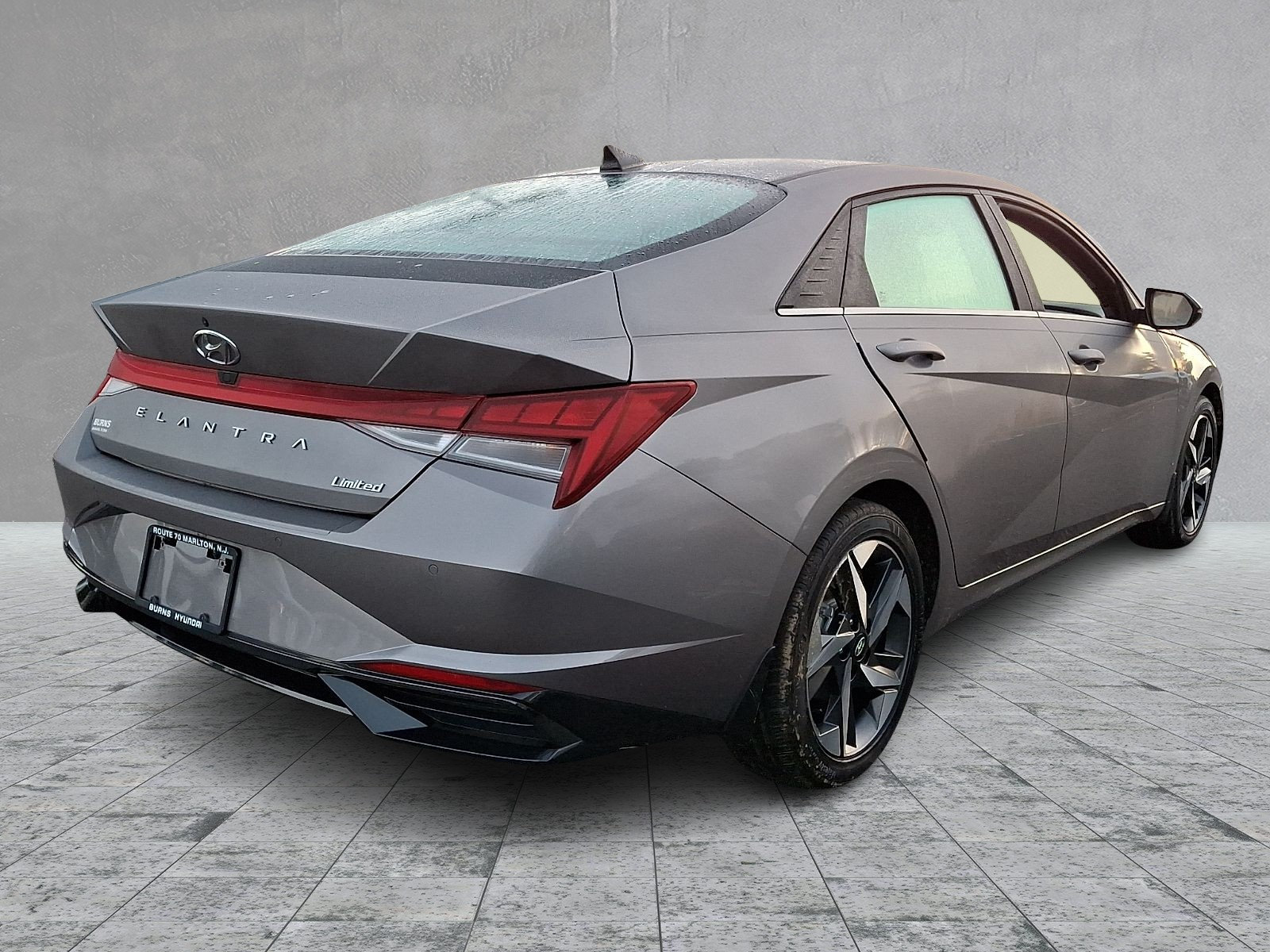 Certified 2023 Hyundai Elantra Limited FWD image 4
