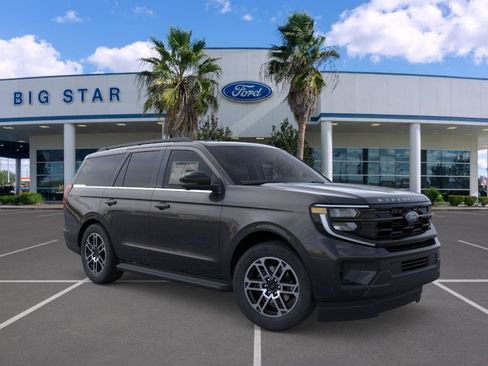 New 2026 Ford Expedition Active RWD image 8