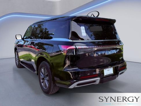 Certified 2026 INFINITI QX80 Pure w/ Cargo Package AWD/4WD image 7