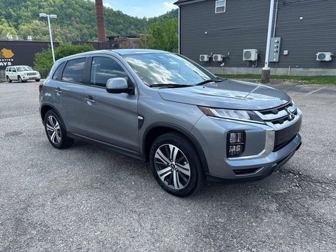 Used 2025 Mitsubishi Outlander Sport ES AWD/4WD image 7