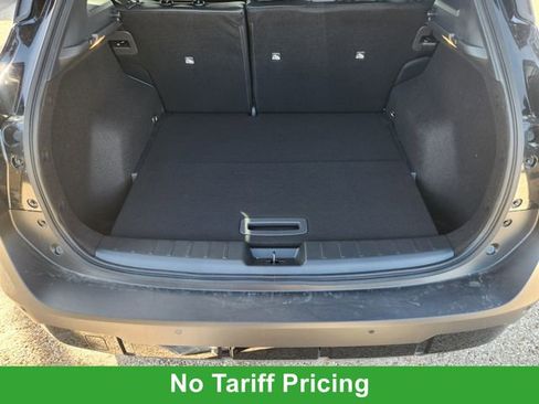 New 2026 Nissan Kicks SR image 22