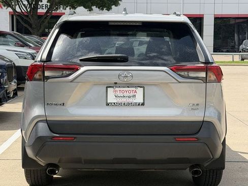Used 2019 Toyota RAV4 XLE w/ All Weather Liner Package AWD/4WD image 5