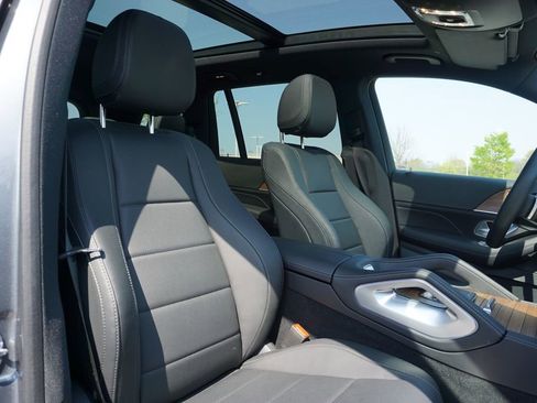 Certified 2025 Mercedes-Benz GLS 450 4MATIC image 51