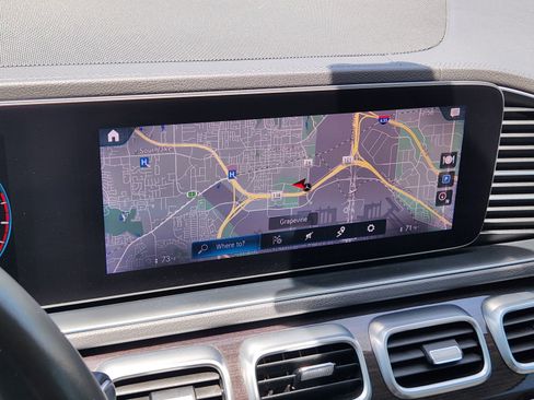 Used 2020 Mercedes-Benz GLS 450 4MATIC image 9