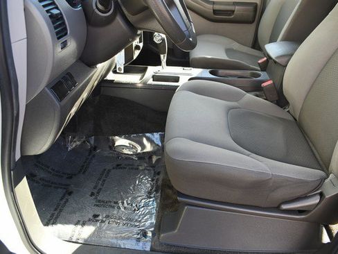 Used 2014 Nissan Xterra X image 15