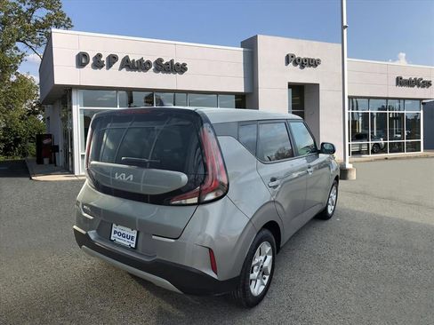 Used 2023 Kia Soul LX w/ Option Group 015 image 2