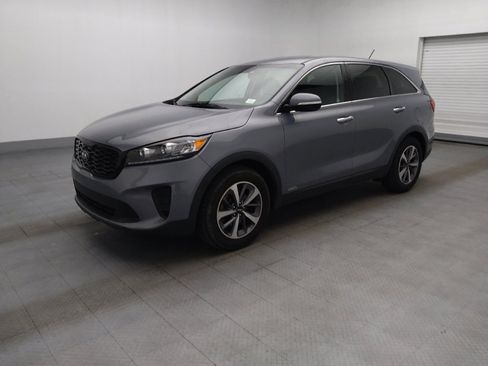 Used 2020 Kia Sorento AWD V6 image 2