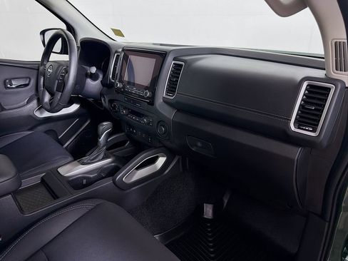 Used 2024 Nissan Frontier SV w/ Technology Package AWD/4WD image 25