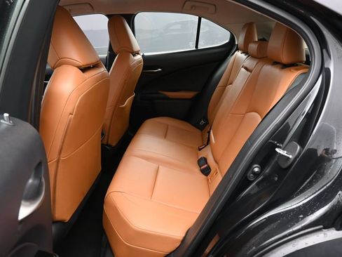 Used 2021 Lexus UX 200 w/ Accessory Package (Z2) FWD image 24