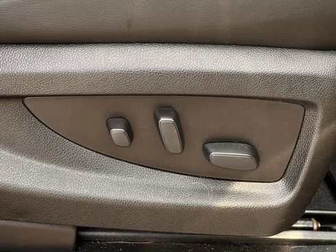 Used 2019 GMC Yukon Denali w/ Denali Ultimate Package image 27