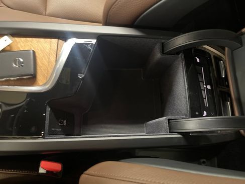 Used 2023 Volvo XC90 B6 Plus w/ Protection Package Premier AWD/4WD image 27