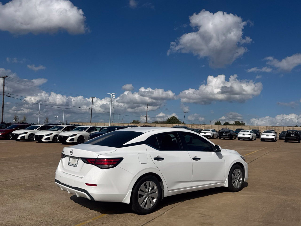 Used 2025 Nissan Sentra S FWD image 28
