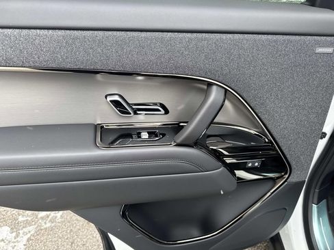 New 2026 Land Rover Range Rover Sport SE image 13