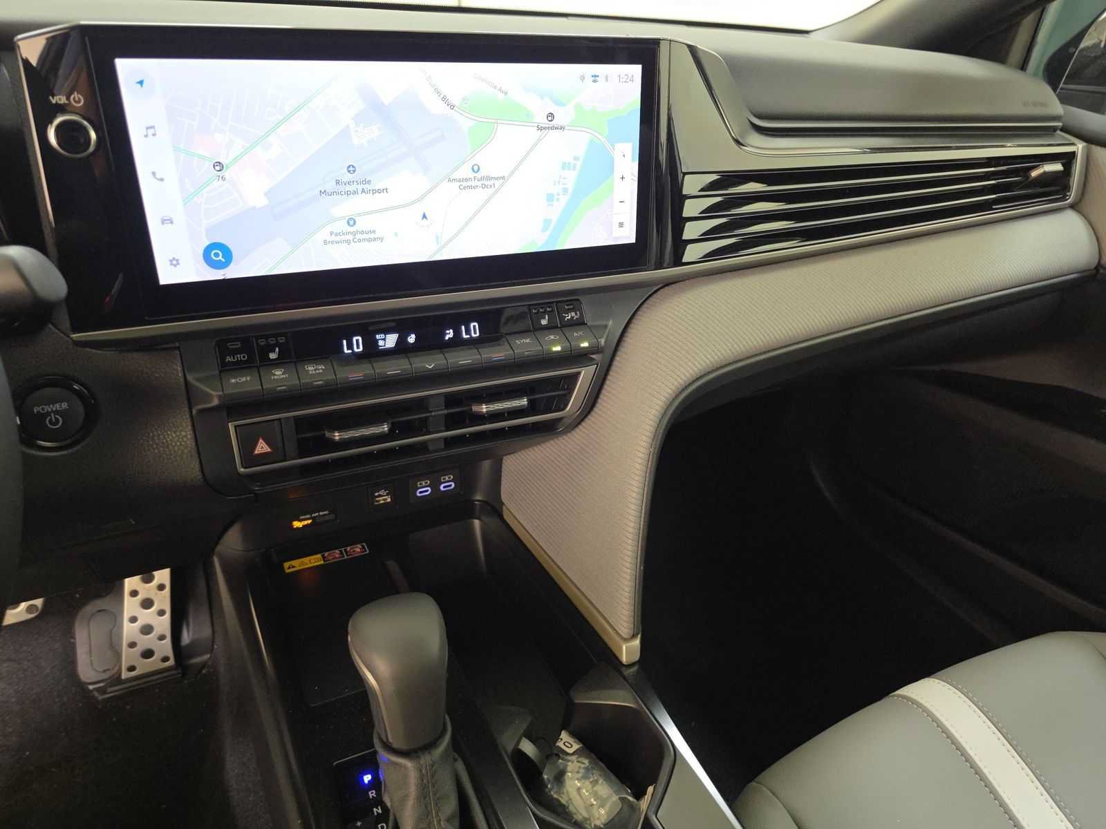 Used 2026 Toyota Camry SE w/ Multimedia Upgrade Package FWD image 8