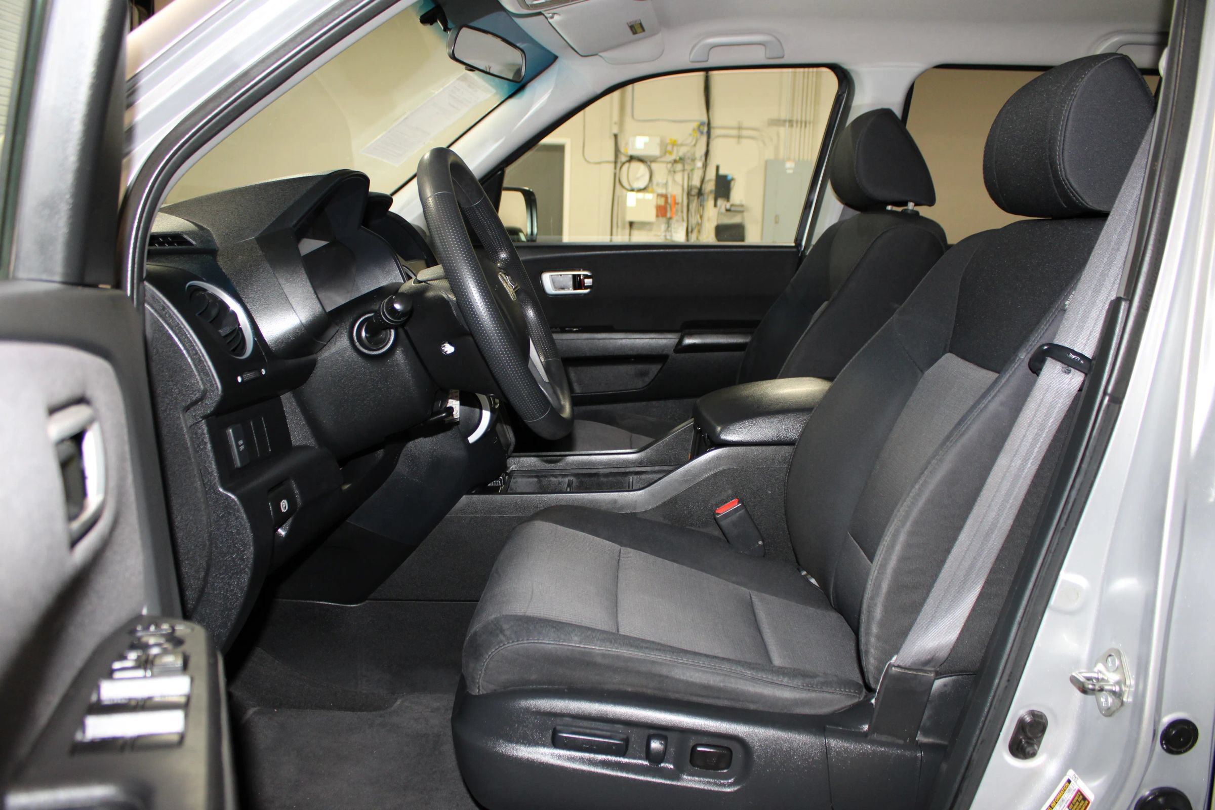 Used 2010 Honda Pilot EX image 9