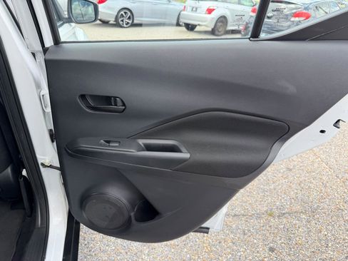 Used 2021 Nissan Kicks S FWD image 52