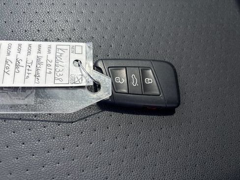 Used 2019 Volkswagen Jetta SE FWD image 29
