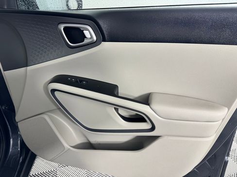 Used 2020 Kia Soul S image 26