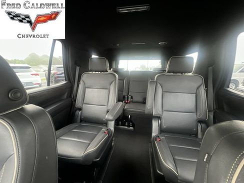 Used 2023 Chevrolet Tahoe Premier RWD image 13