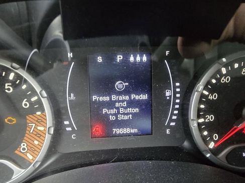 Used 2019 Jeep Renegade Altitude w/ Quick Order Package 2XM image 2