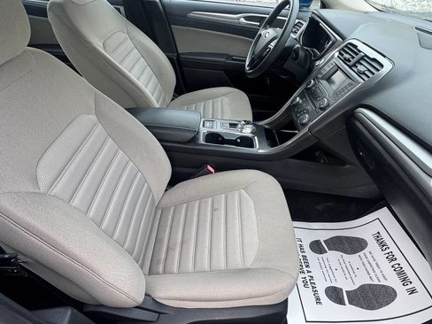 Used 2017 Ford Fusion S image 21