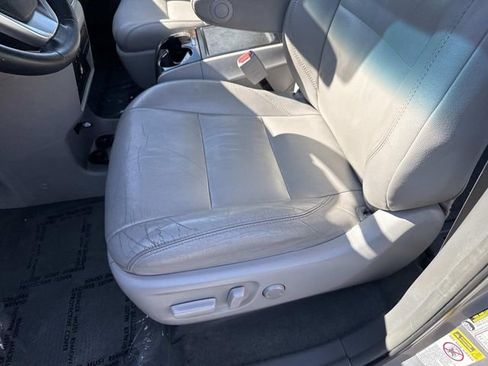 Used 2015 Toyota Sienna XLE Premium FWD image 13