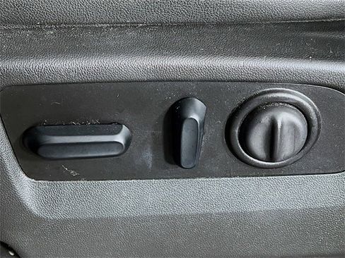 Used 2021 Chevrolet Silverado 1500 LT Trail Boss w/ Convenience Package II image 11