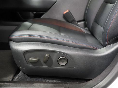 Used 2024 Chevrolet Equinox EV RS image 68