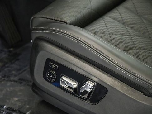 Used 2026 BMW X7 xDrive40i w/ Premium Package AWD/4WD image 23
