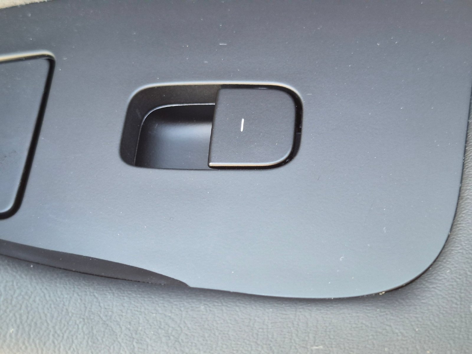 Used 2025 Tesla Model Y Long Range RWD image 36