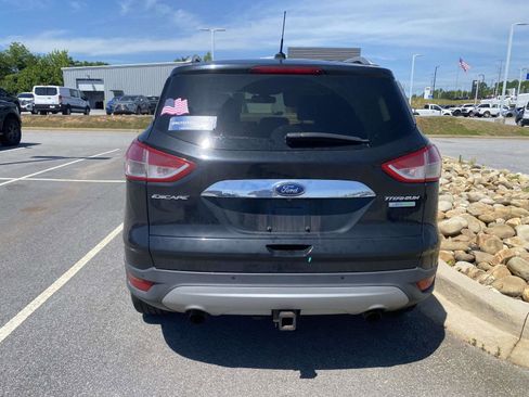 Used 2014 Ford Escape Titanium w/ Equipment Group 401A FWD image 6